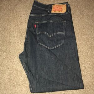 Dark straight leg Levi Jeans.